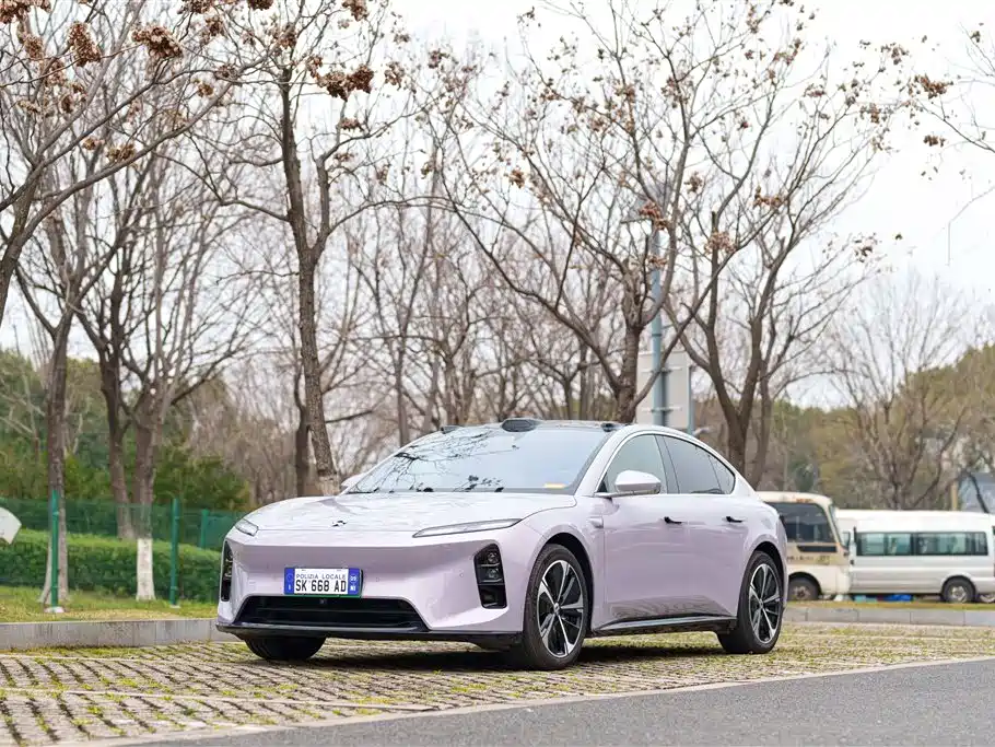 NIO NIO ET5