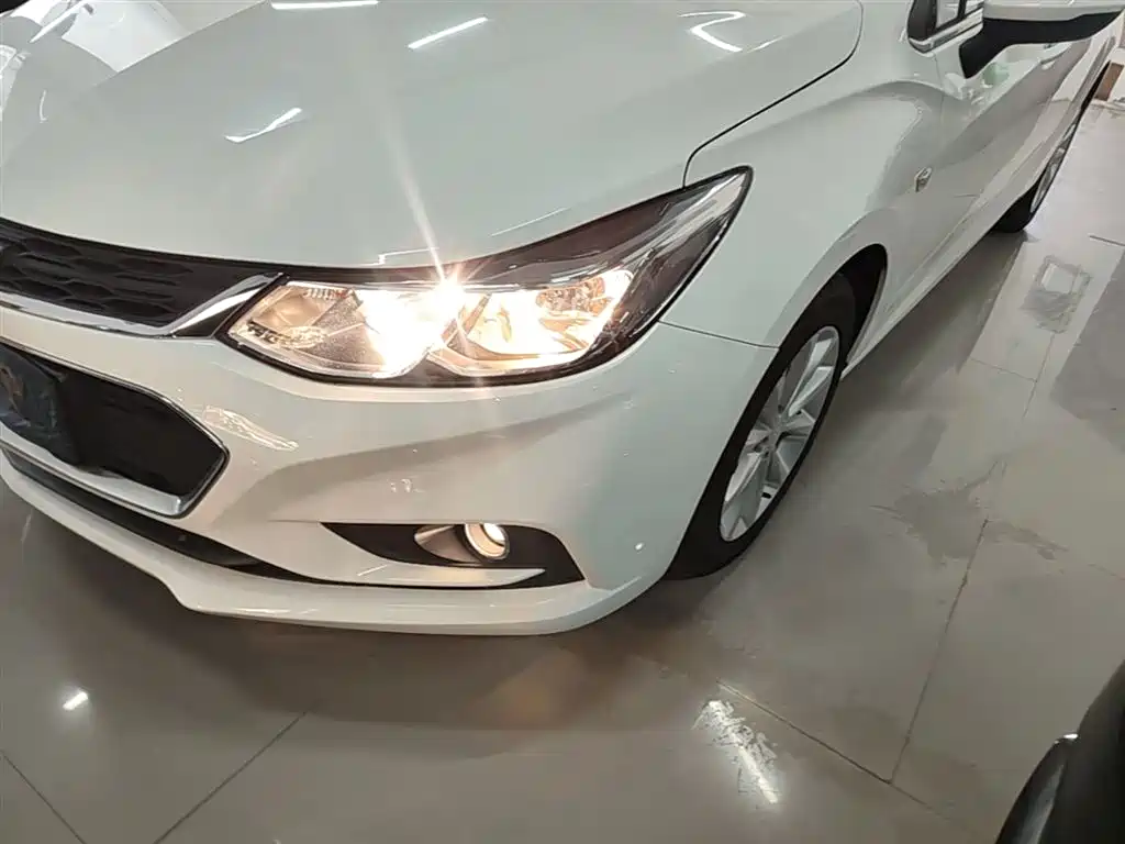 Chevrolet Cruze 2017 1.5L Automatic Stylish фото 24