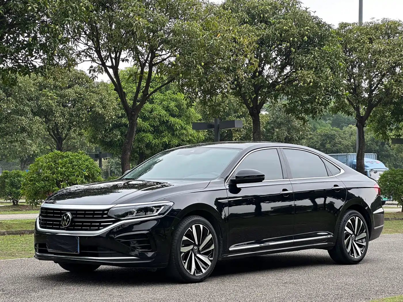 Volkswagen Passat 2024 380TSI Dragon Glory Edition