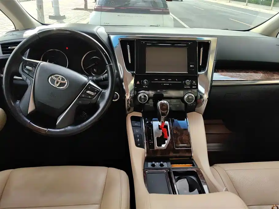 Toyota Alphard 2018 Facelift 3.5L Luxury Edition фото 12