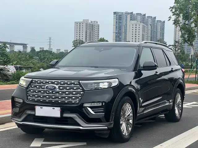  Ford Explorer 2020 EcoBoost 285 AWD Titanium Edition 6-Seater