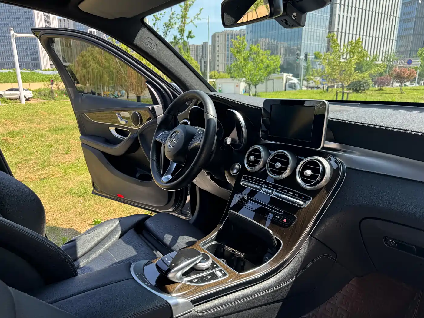 Mercedes-Benz GLC 2019 GLC 260 L 4MATIC Luxury фото 10