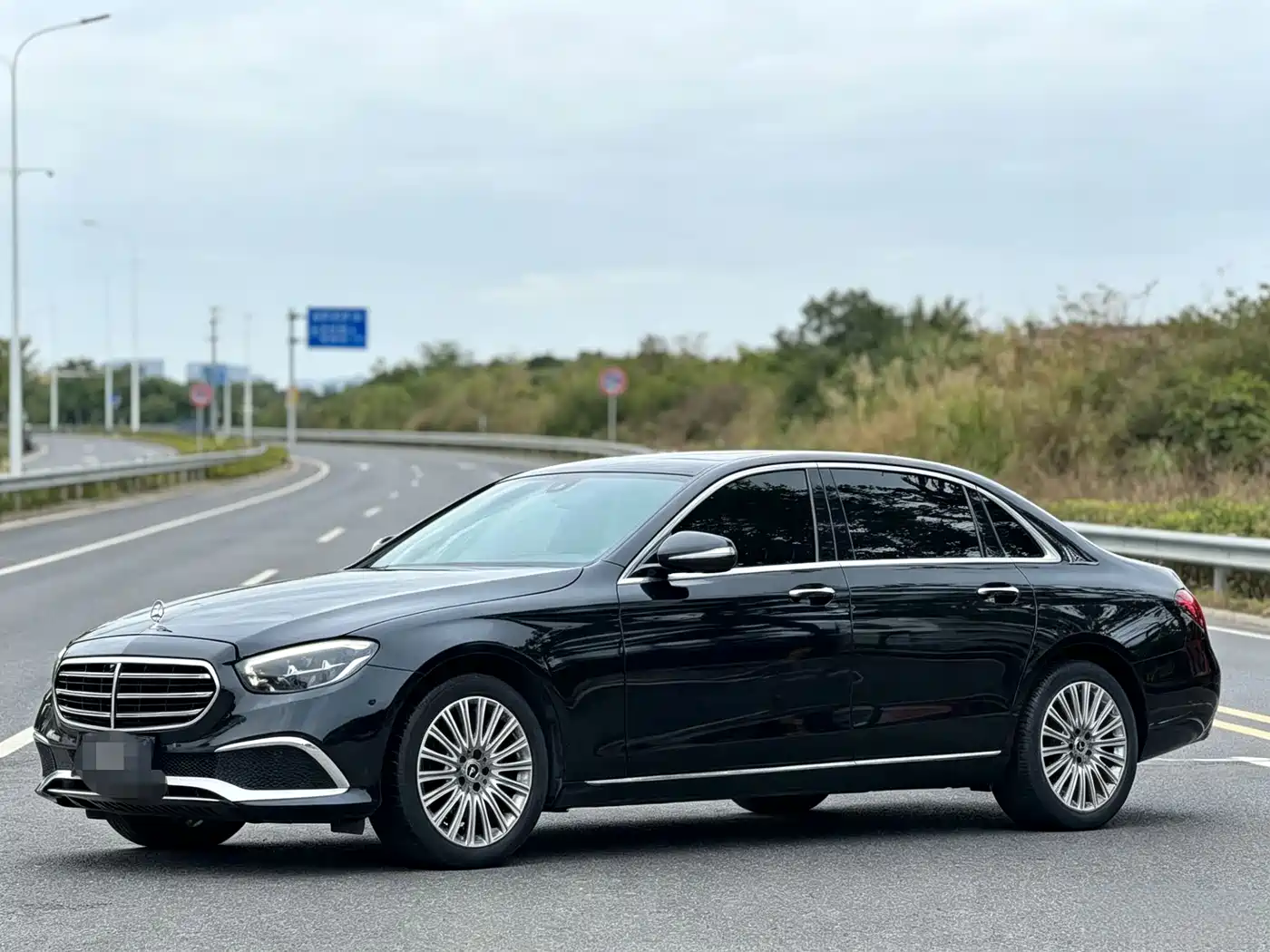 Mercedes-Benz E-Class 2021 E 300 L Fashion