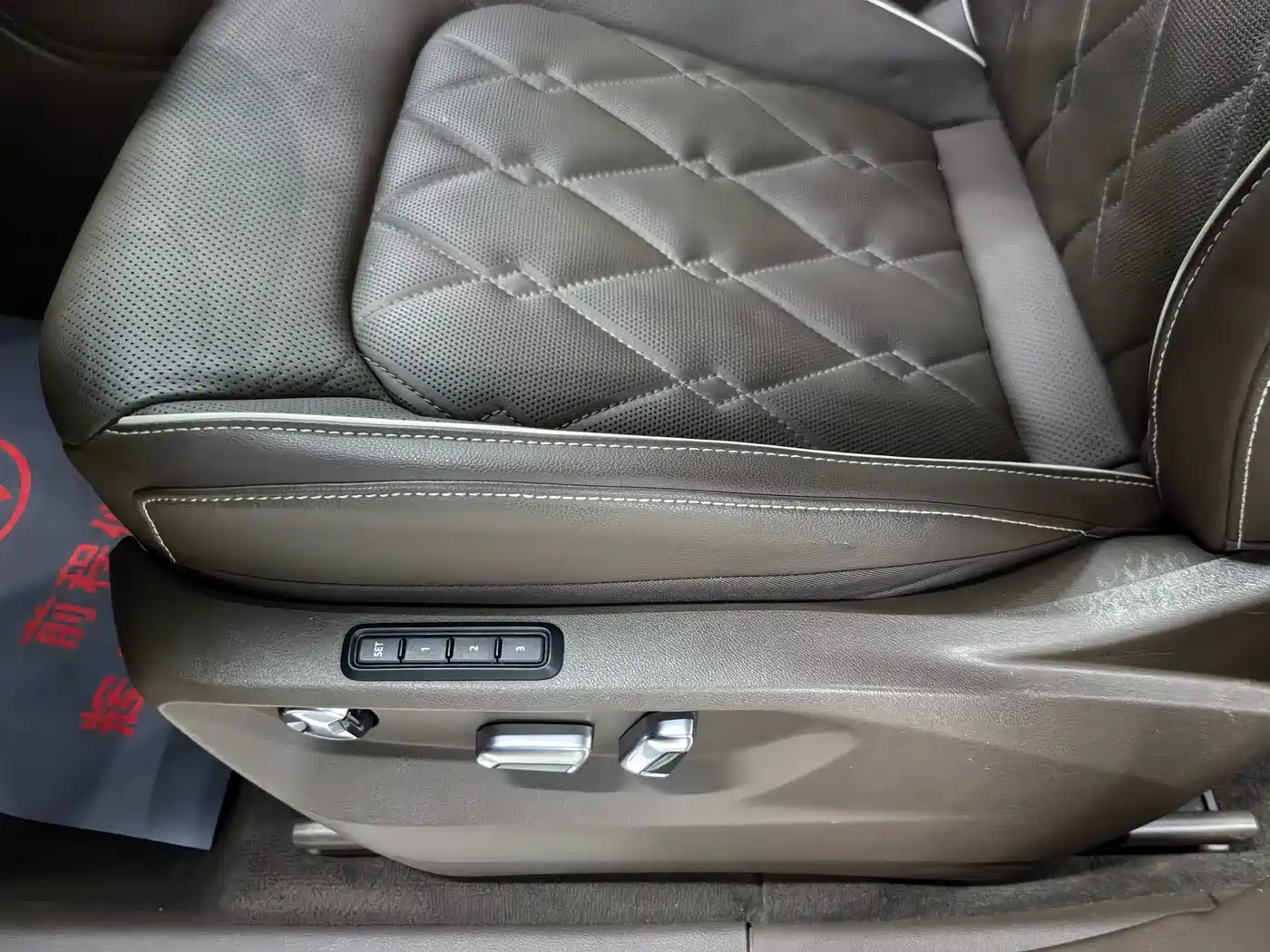 Volkswagen Viloran 2020 380TSI Premium фото 14