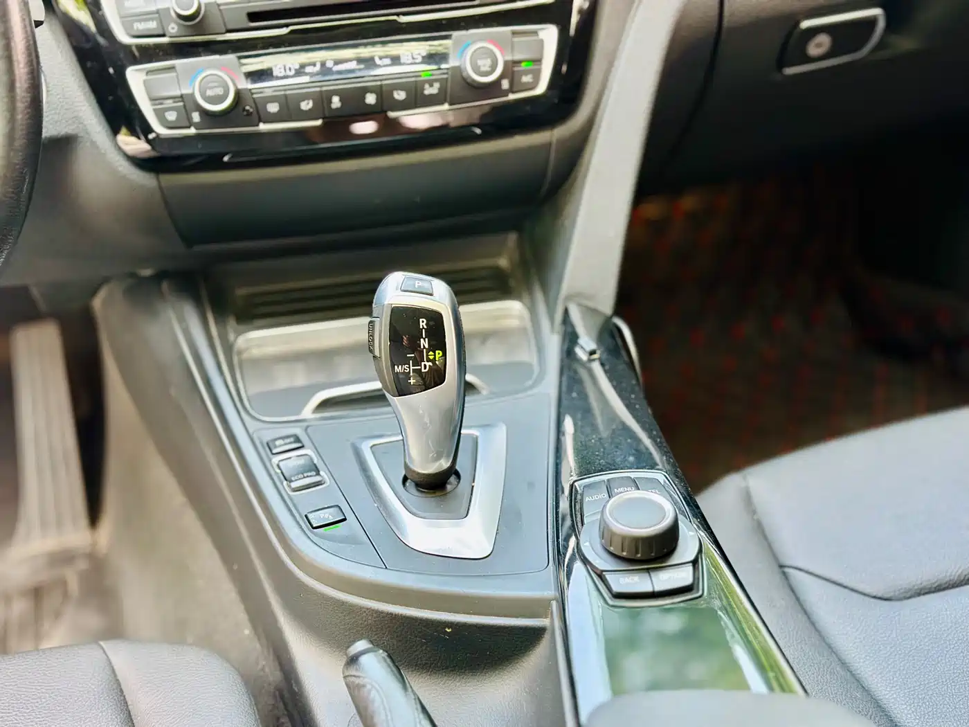 BMW 3 Series 2017 320Li Fashion фото 15