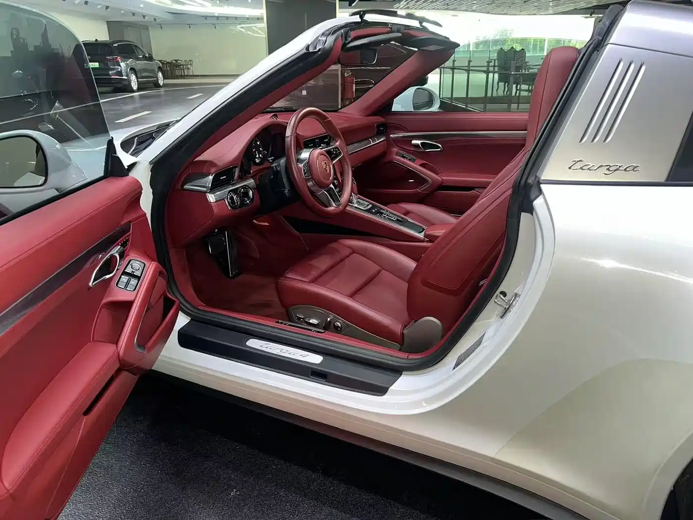 Porsche 911 2016 Targa 4 3.0T фото 10