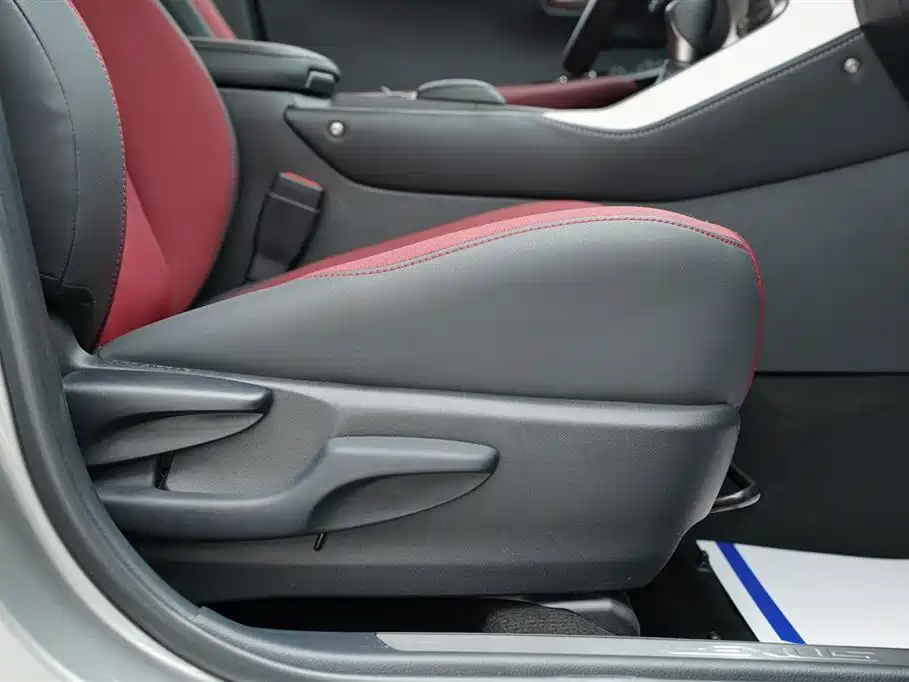 Lexus NX 2020 200 FWD Sharp Edition China VI фото 29