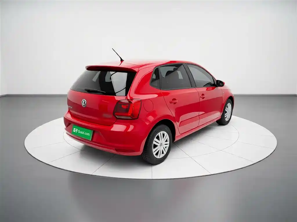 Volkswagen Polo 2016 1.4L Automatic Trend фото 7