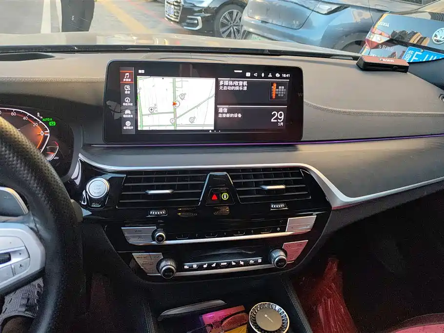 BMW 5 Series 2023 530Li Premium M Sport Package фото 13