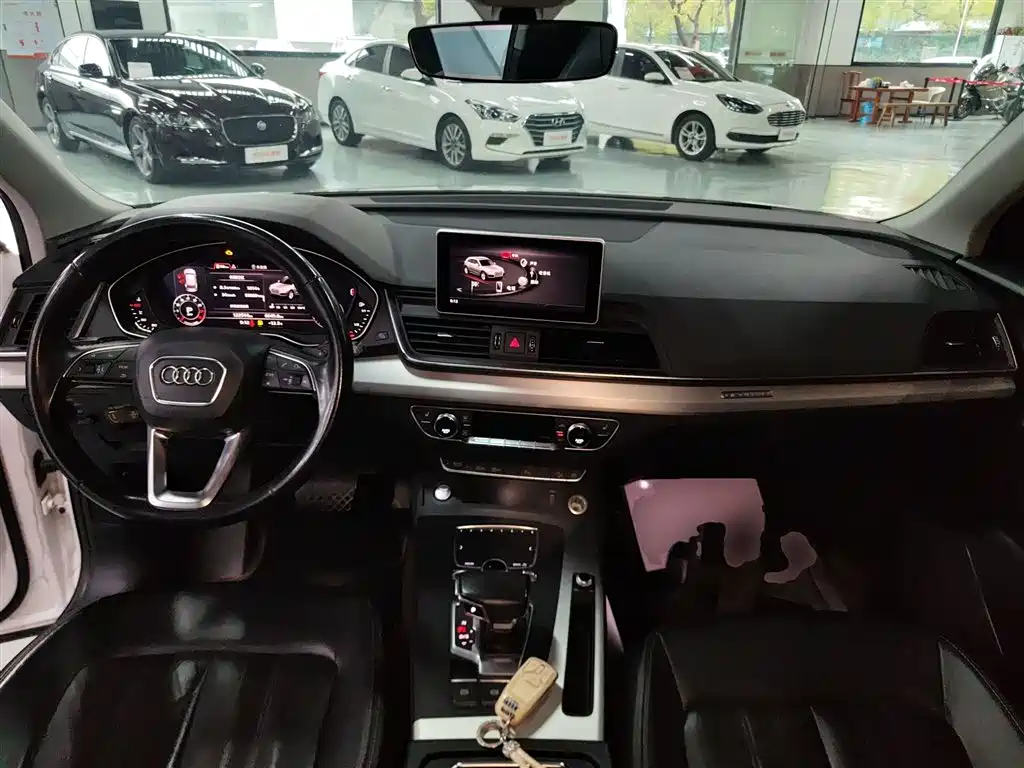 Audi Q5L 2020 40 TFSI Prestige Fashion фото 10