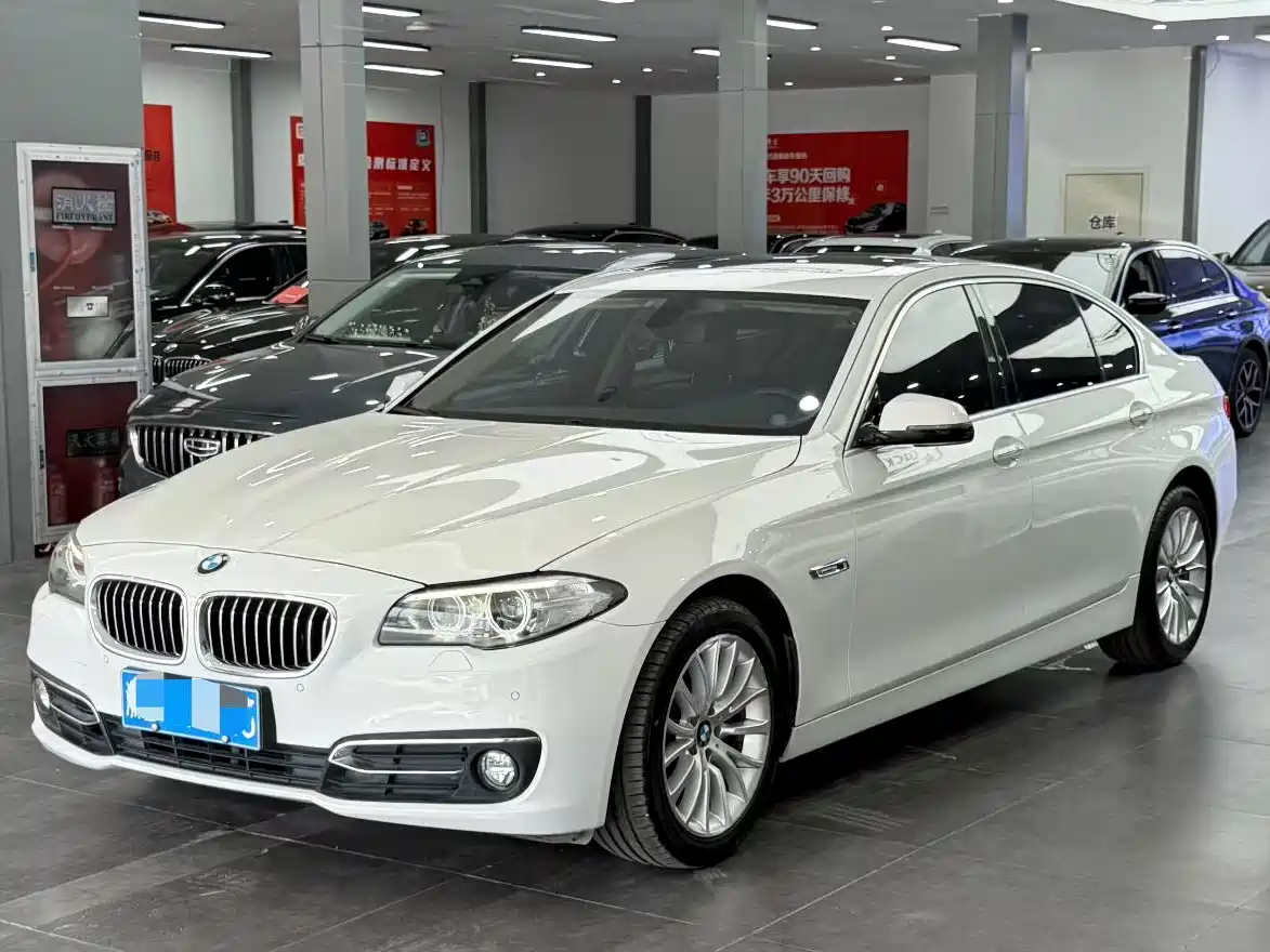 BMW 5 Series 2014 525Li Luxury Design Package