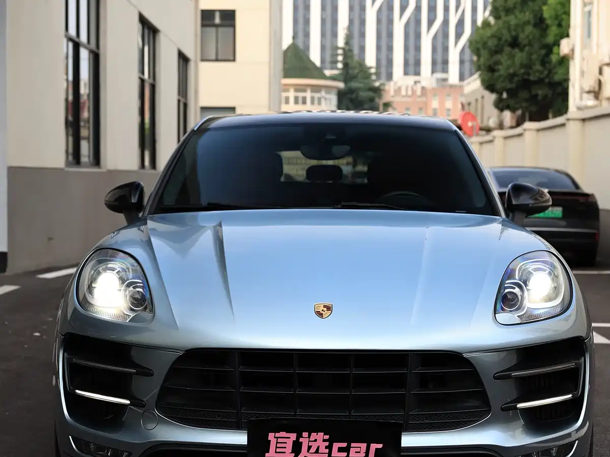 Porsche Macan 2017 Macan Turbo 3.6T фото 6