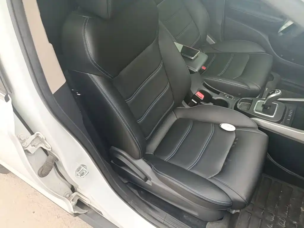 BYD Yuan New Energy 2019 2019 EV360 Smart Connect Premium Edition