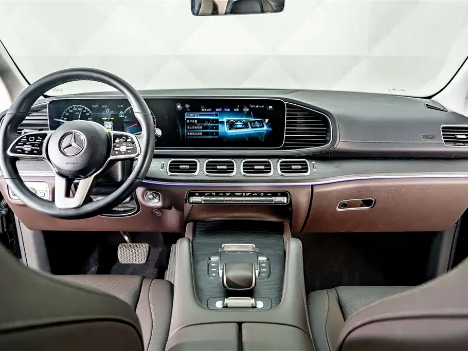 Mercedes-Benz GLE 2023 GLE 450 4MATIC Luxury фото 13