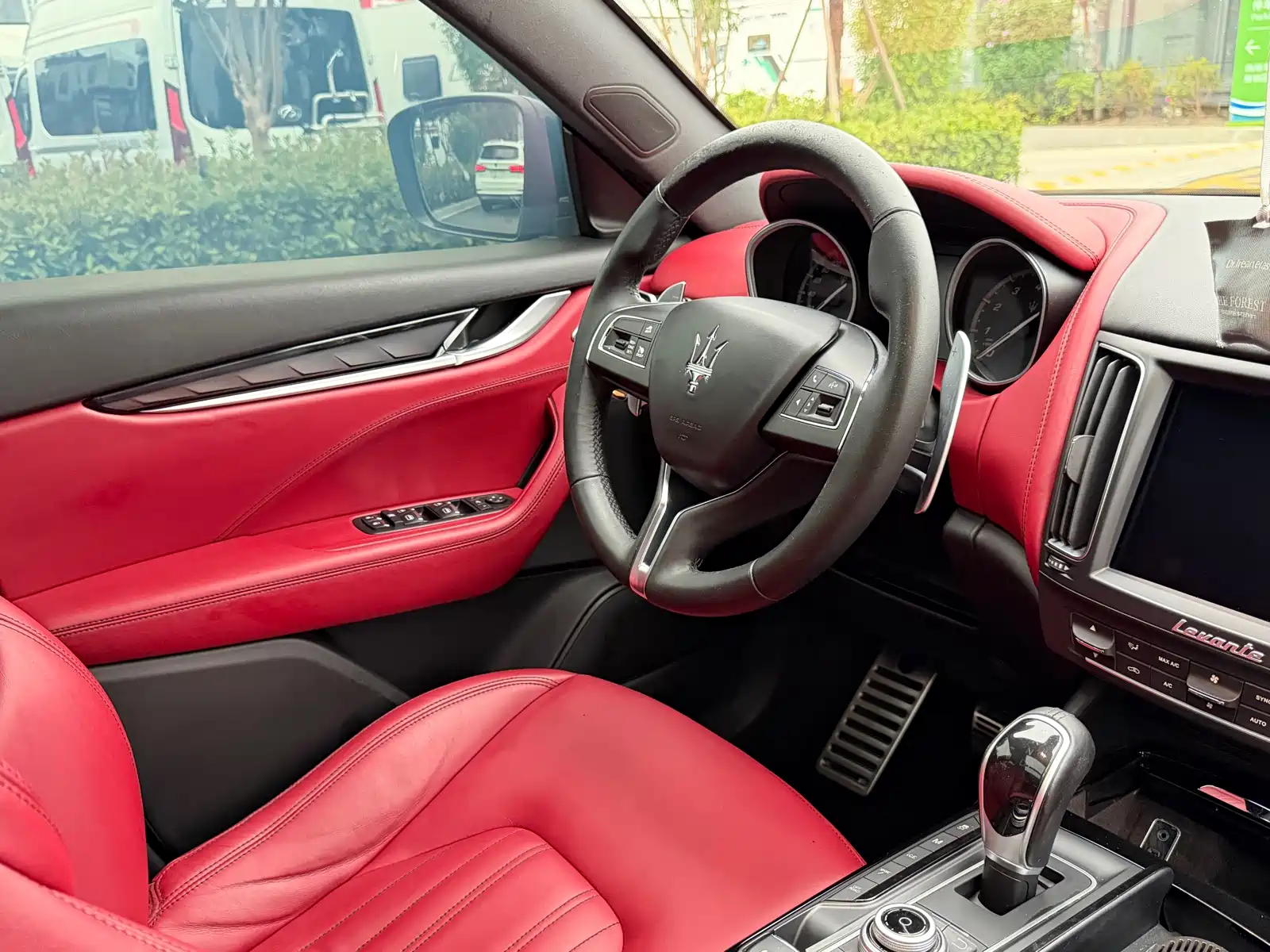 صورة 19 - Maserati Levante