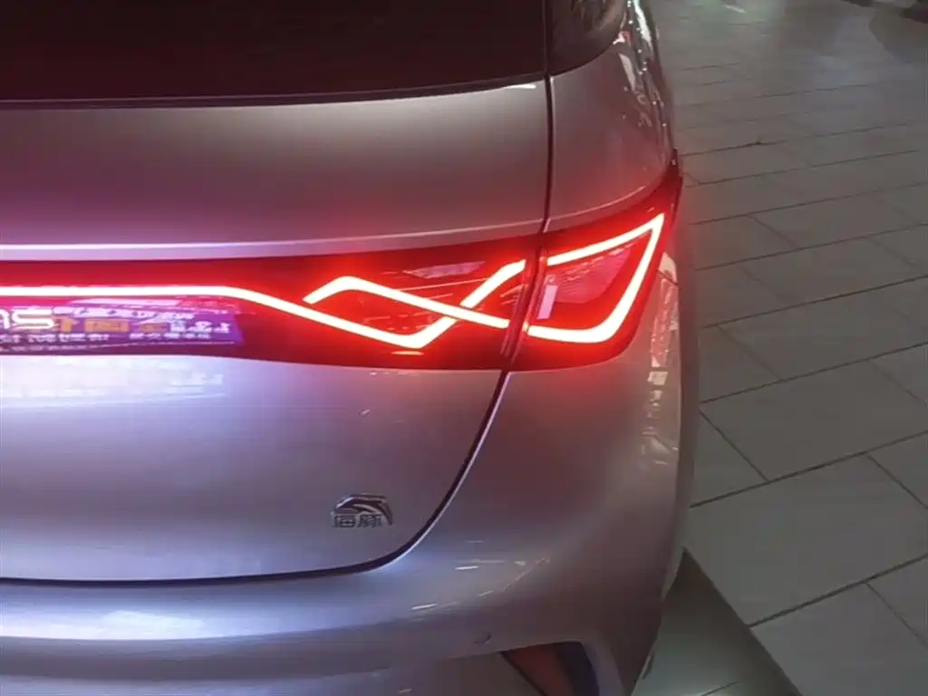BYD Dolphin 2021 Model 405km Fashion Edition фото 8