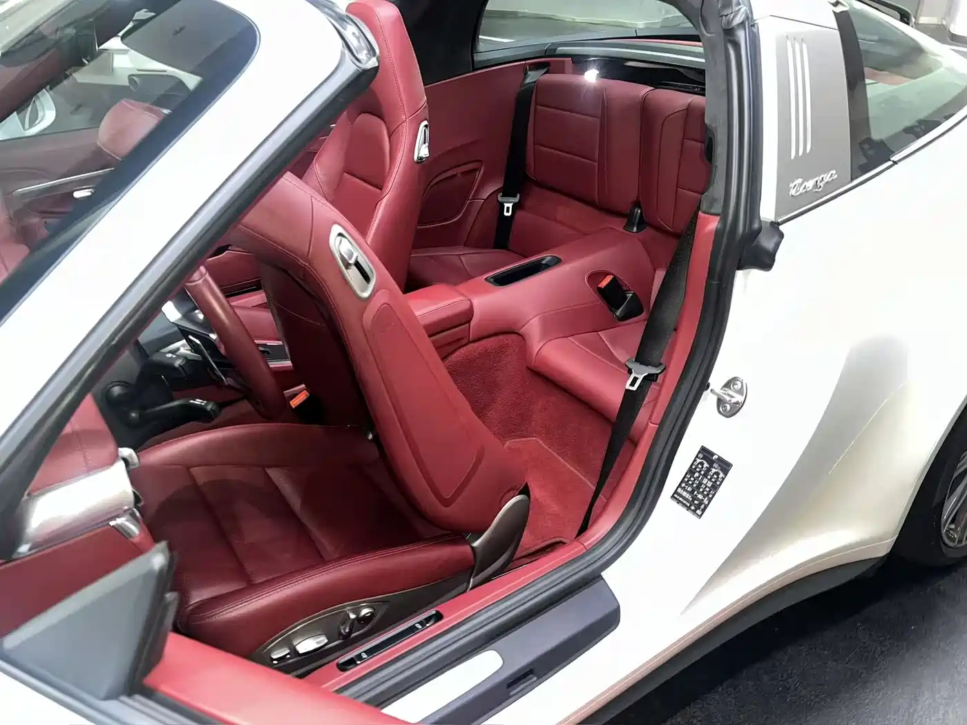 Porsche 911 2016 Targa 4 3.0T фото 13
