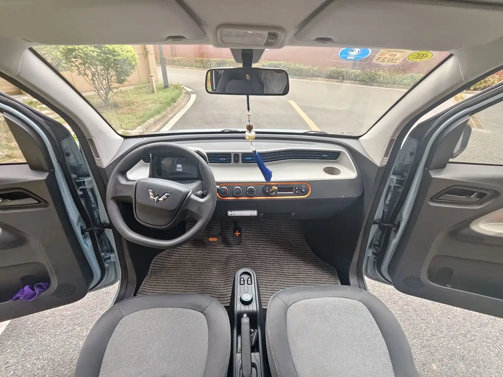 Фото 9 - Wuling Motors Hongguang MINIEV