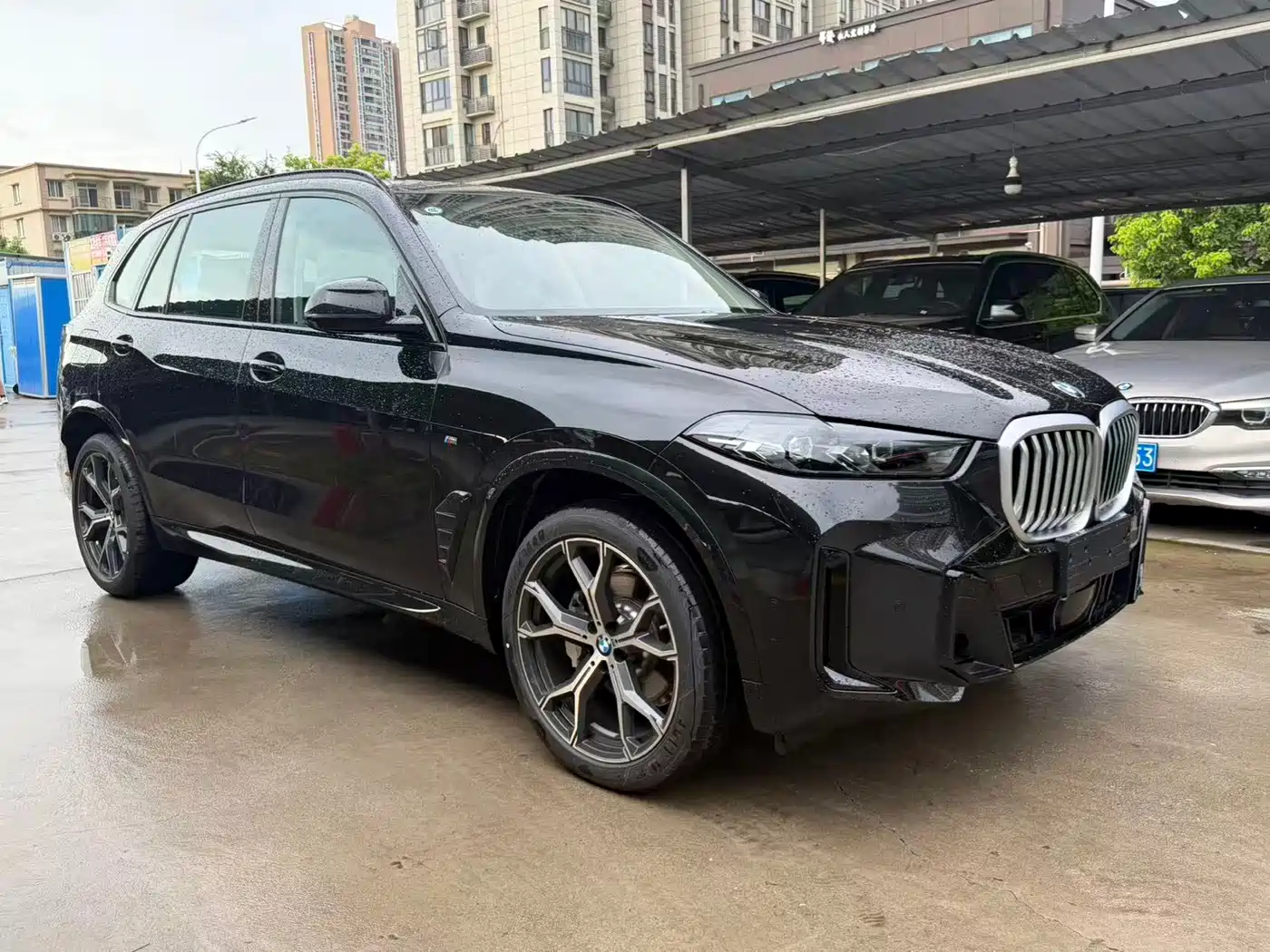 BMW X5 2026 2026 Facelift xDrive 30Li Exclusive M Sport Shadowline Package