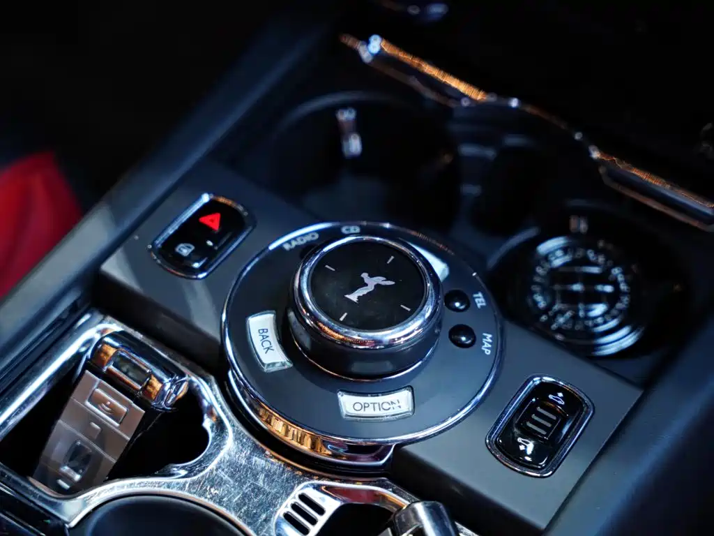 Фото 38 - Rolls-Royce Wraith