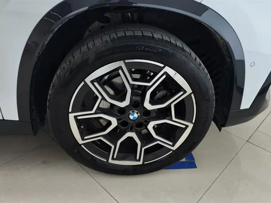 BMW X1 2023 xDrive25Li X Design Package фото 6