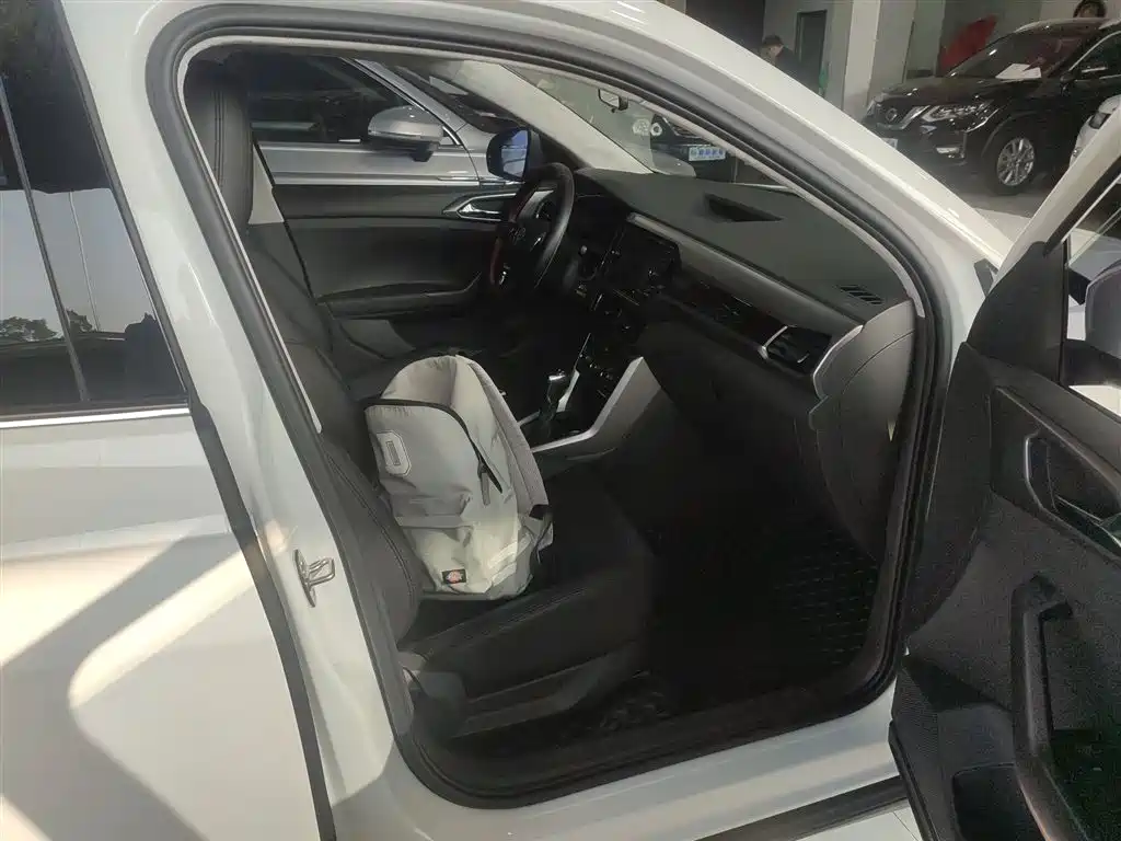 Volkswagen T-Cross 2019 280TSI DSG Comfort Edition фото 25