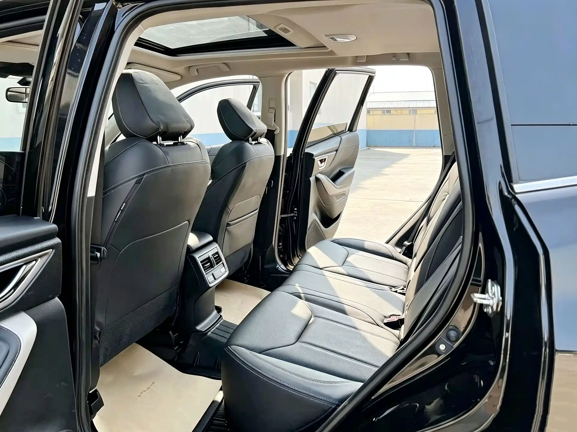 Photo 8 - Subaru Forester