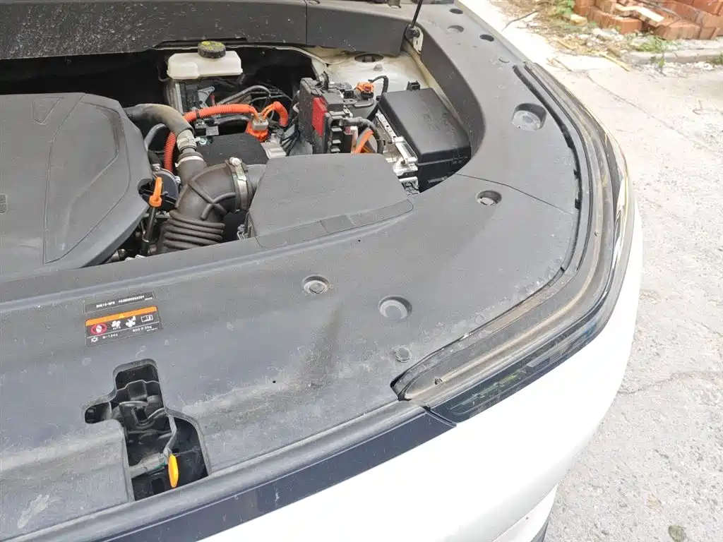 Geely Galaxy Galaxy L7 2025 Model EM-i 115km Long Range Edition фото 24