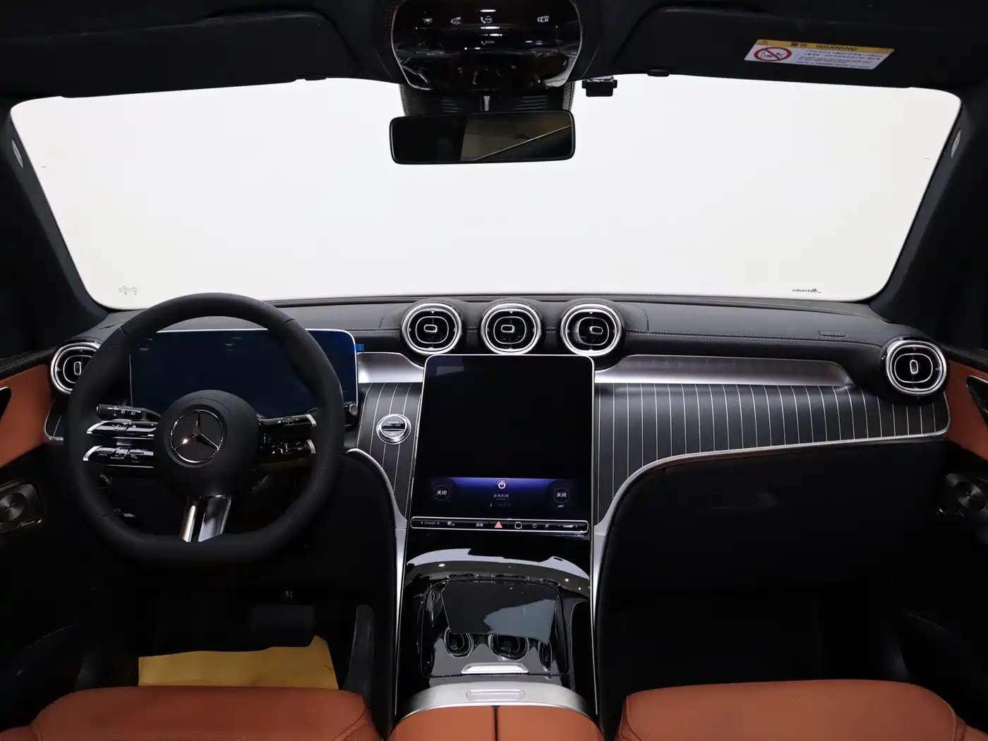 Mercedes-Benz GLC 2024 GLC 260 L 4MATIC Luxury 5-seater фото 19