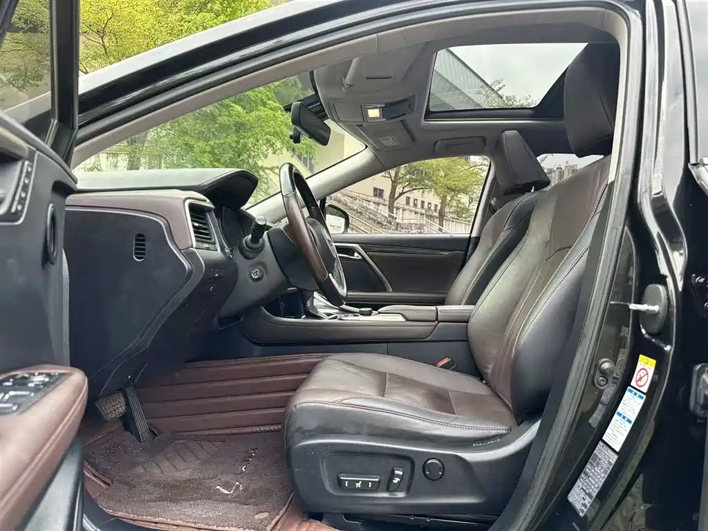LEXUS RX