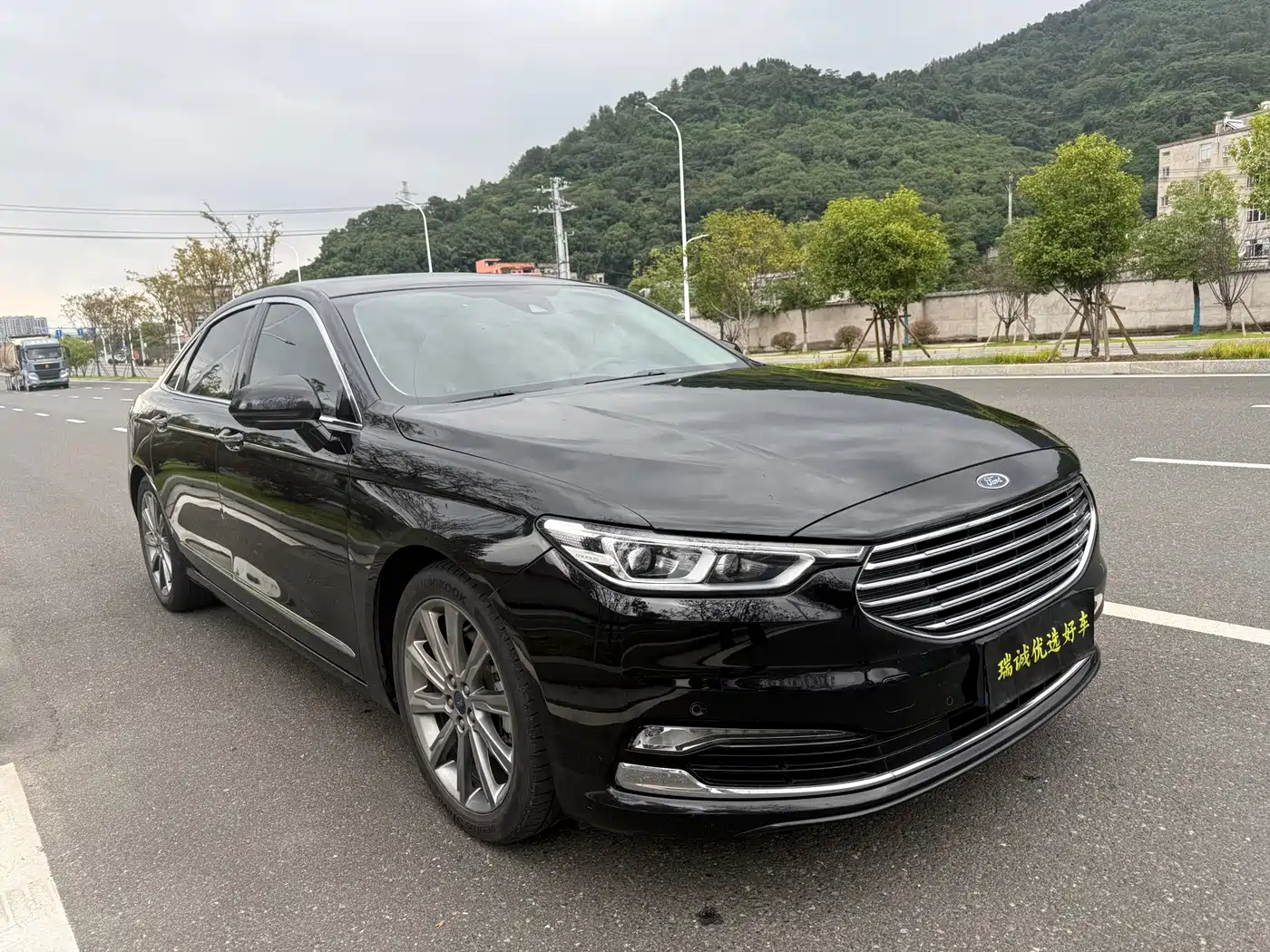 Ford Taurus 2022 2019 EcoBoost 245 Premium Edition