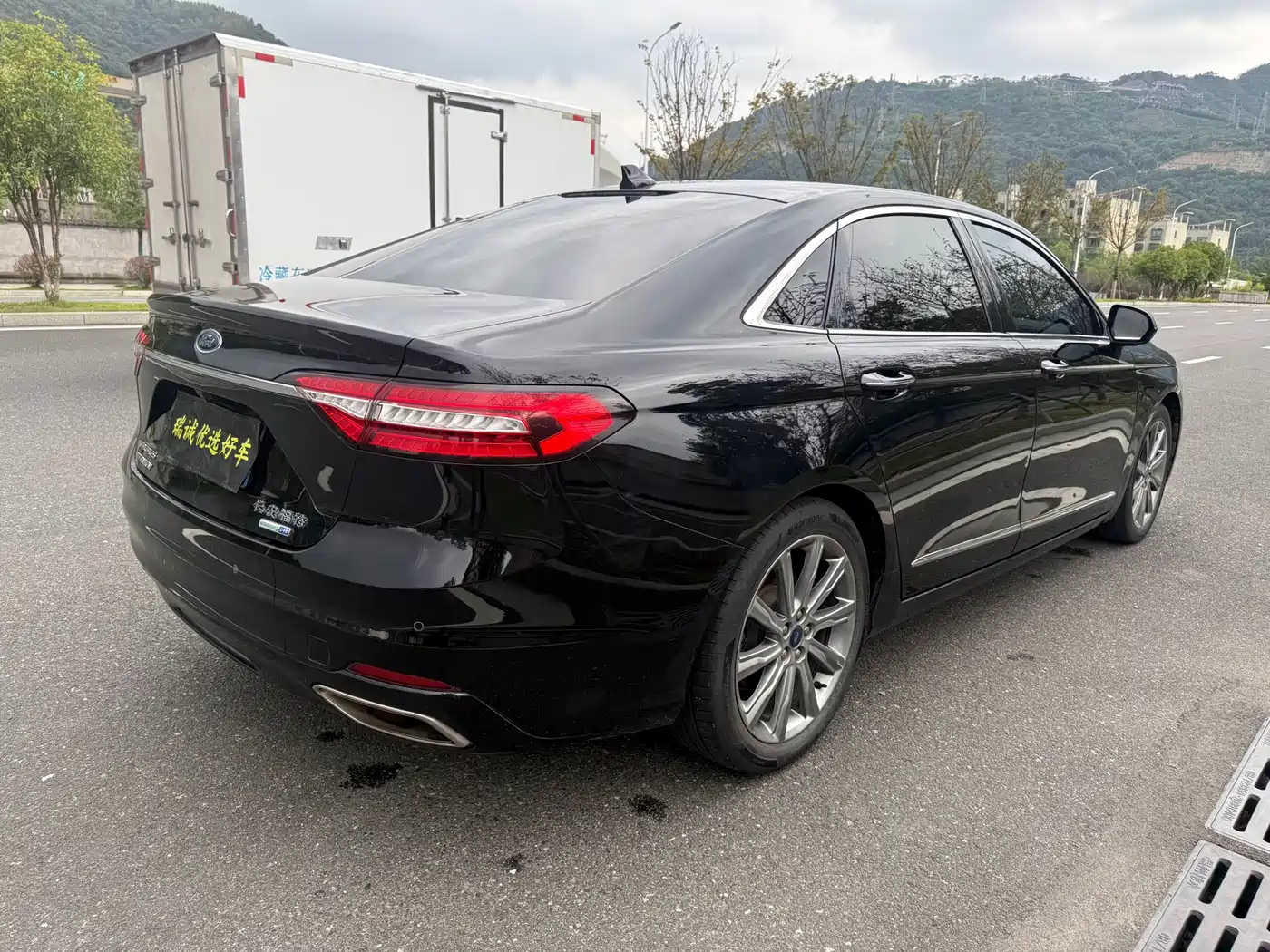 Ford Taurus 2022 2019 EcoBoost 245 Premium Edition