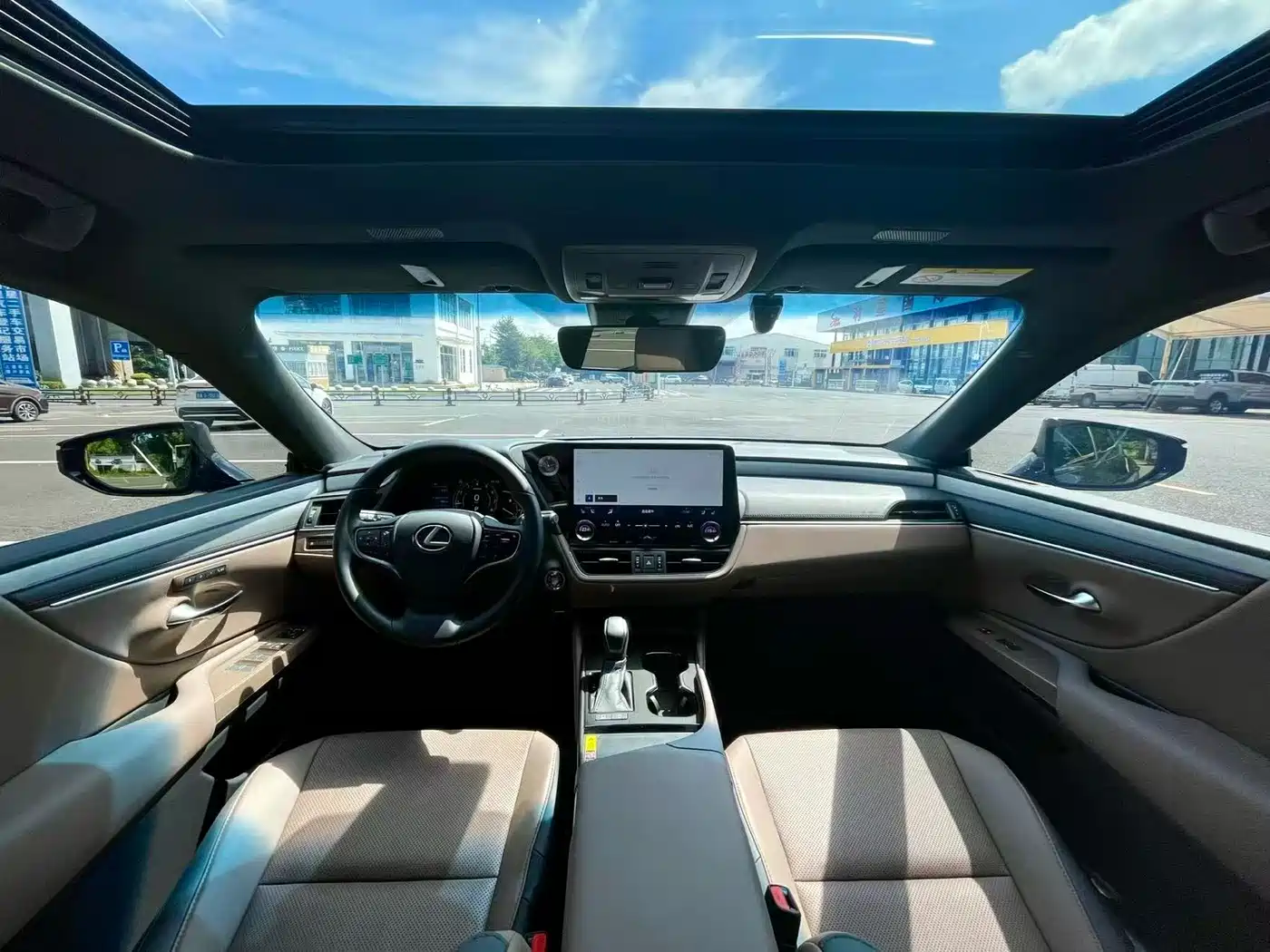 Lexus ES 2026 2025 200 Ultimate Edition