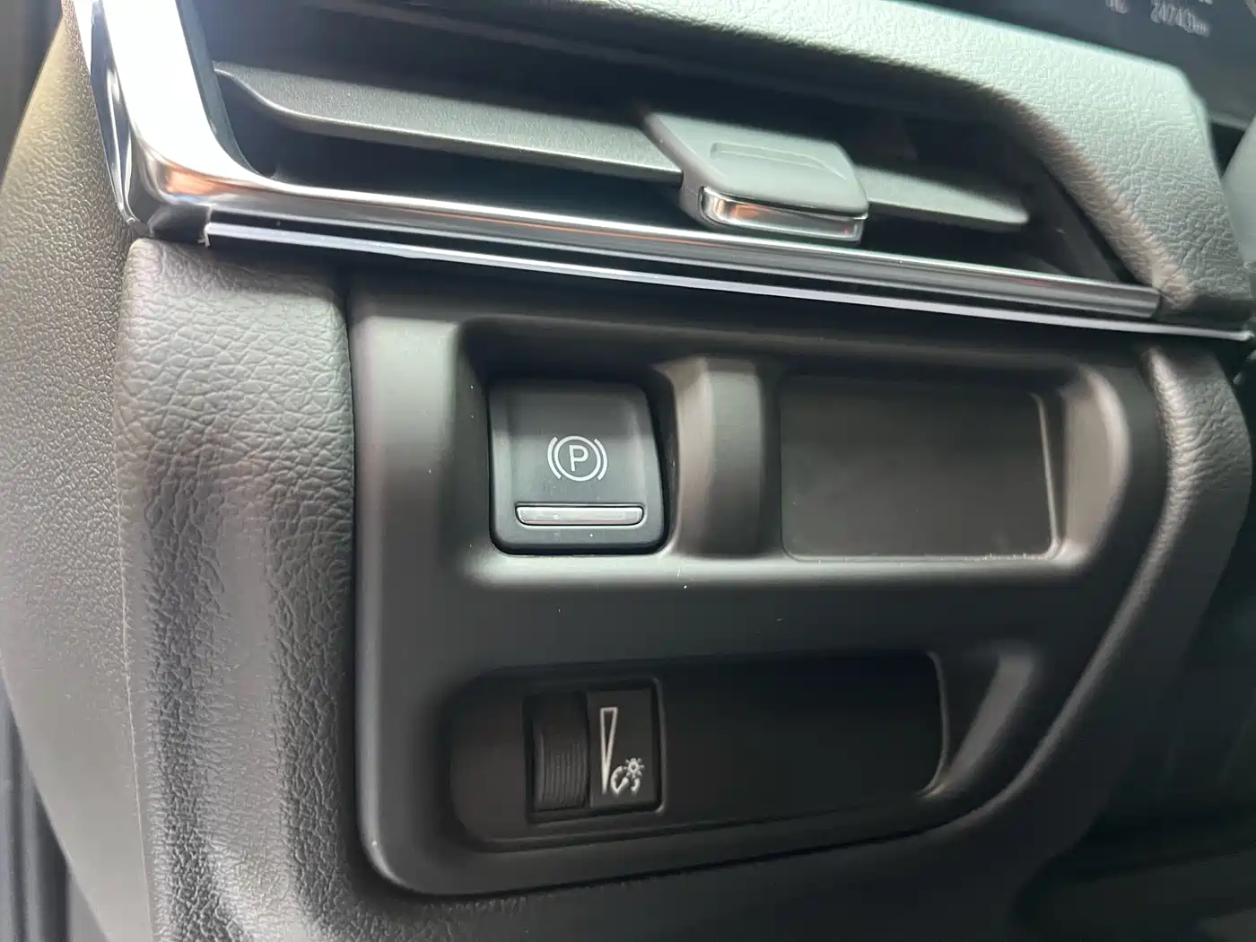 Cadillac CT5 2024 28T Luxury Model Pro фото 17