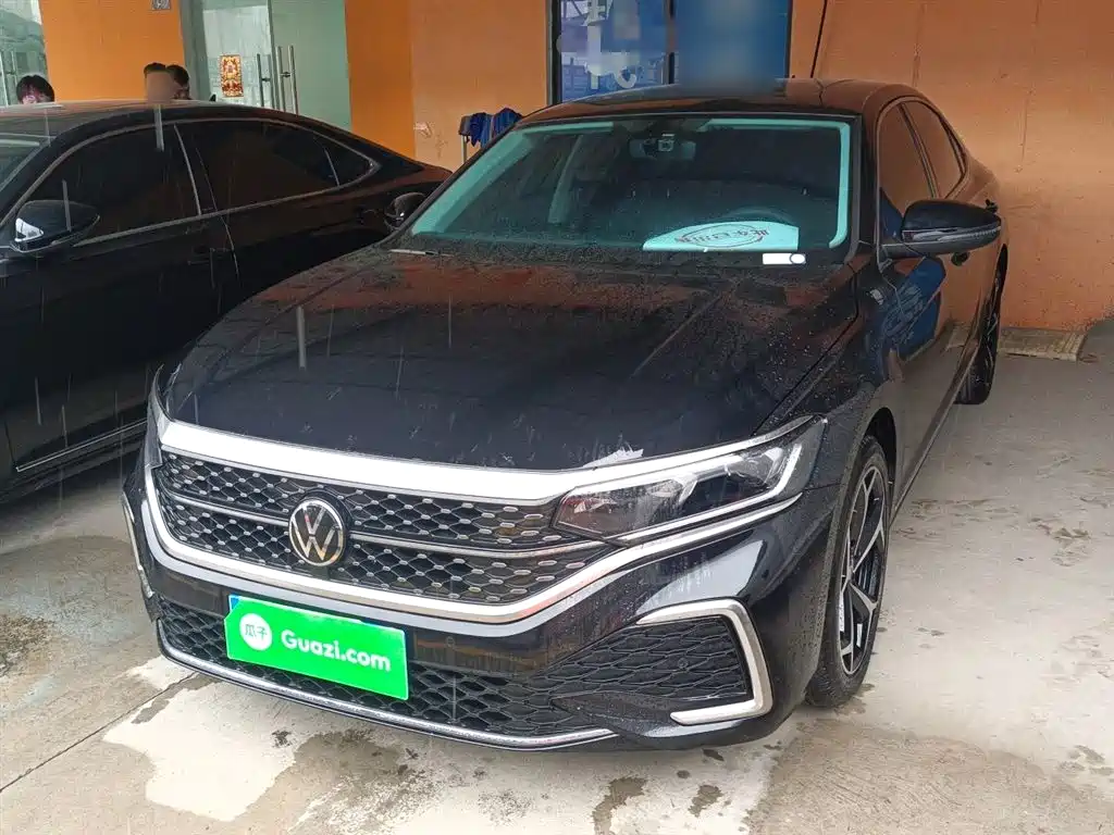 Volkswagen Passat 2024 330TSI Starlight Elite Edition