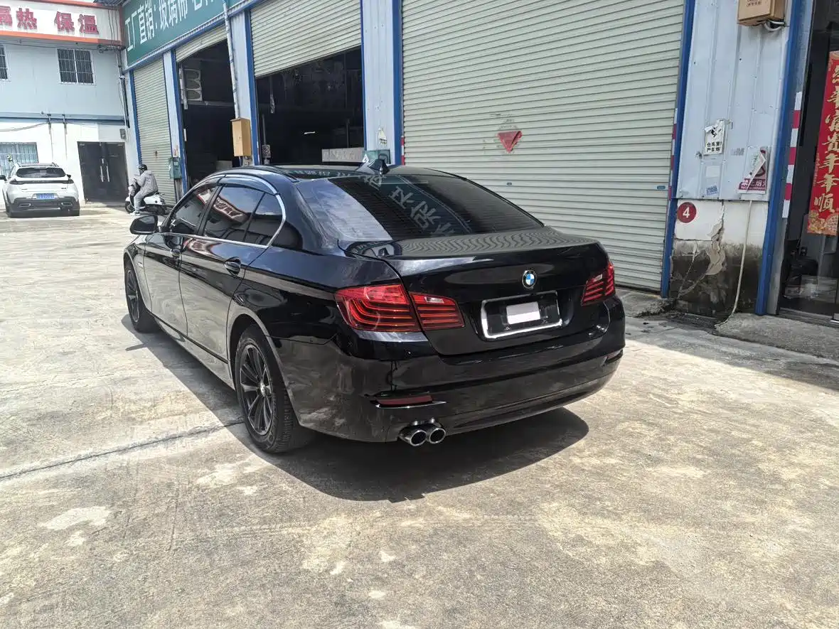 BMW 5 Series 2014 520Li Elegance фото 9