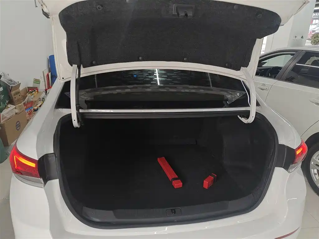 Buick Excelle 2019 15T DCT Progressive Type China VI фото 19