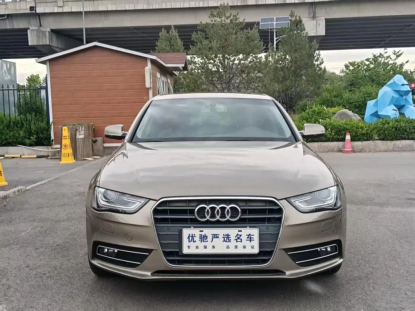 Audi A4L 2013 35 TFSI Automatic Standard фото 2