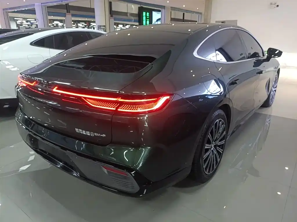 Geely Galaxy Galaxy Xingyao 8 2025 130km EM-P Starship Edition фото 7