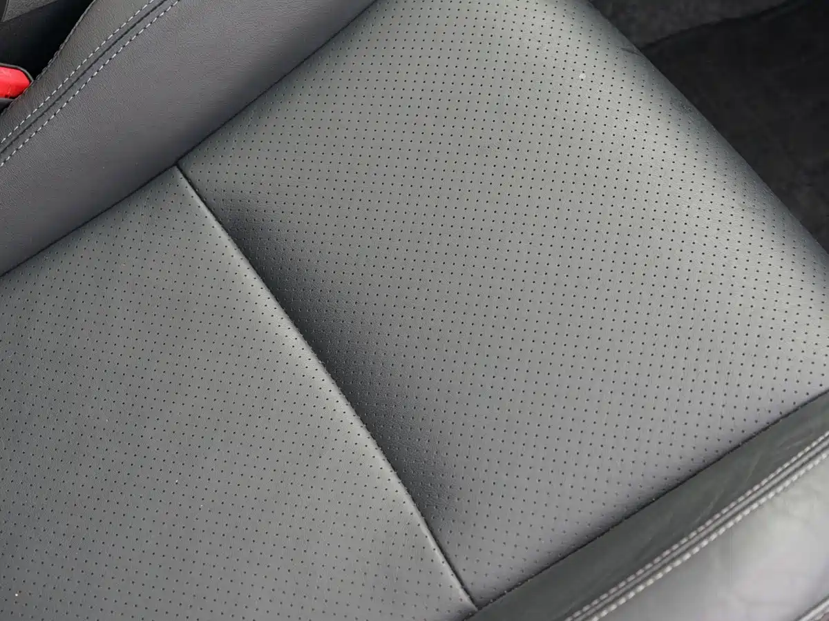 Toyota Zelos 2011 2.5L Standard Edition фото 14