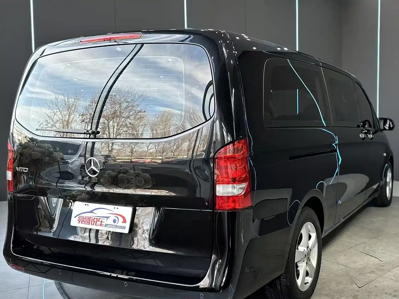Mercedes-Benz Vito 2020 2.0T Business Edition (9-seater) фото 6