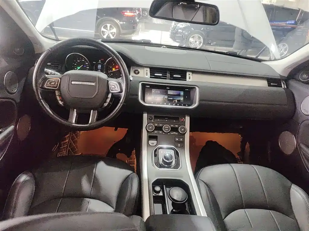 Land Rover Range Rover Evoque 2018 240PS SE Smart Edition фото 6