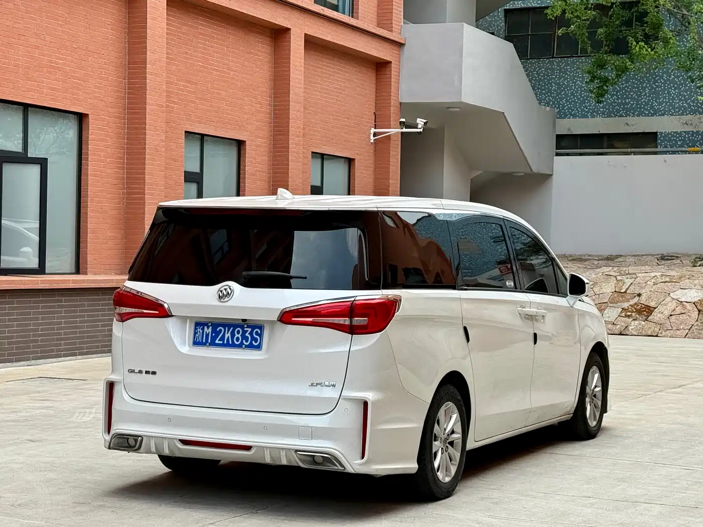 Buick GL8 2018 ES 28T Comfort Type China VI фото 4