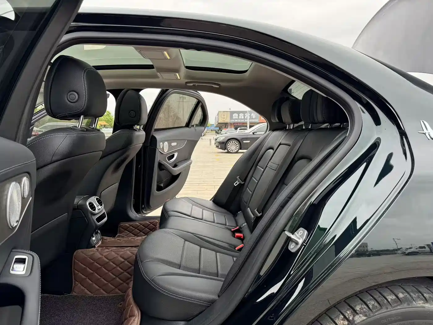 Mercedes-Benz C-Class 2021 C 260 L Sport Starry Exclusive Edition фото 16