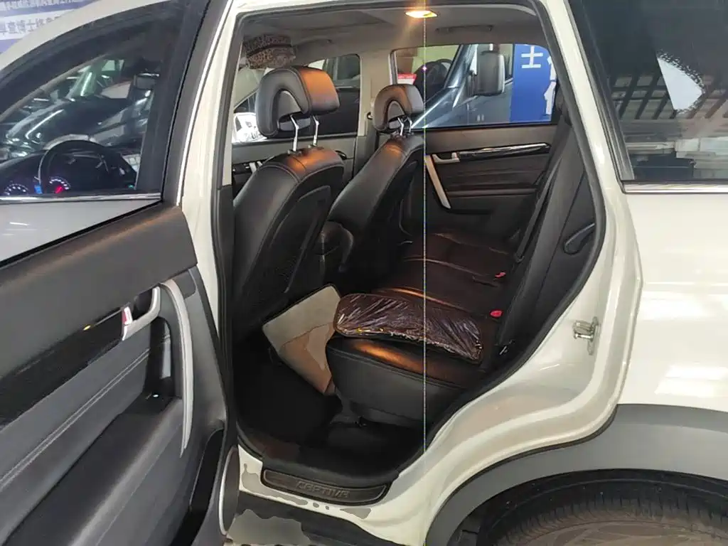 Chevrolet Captiva 2018 2015 2.4L AWD Flagship 7-Seater