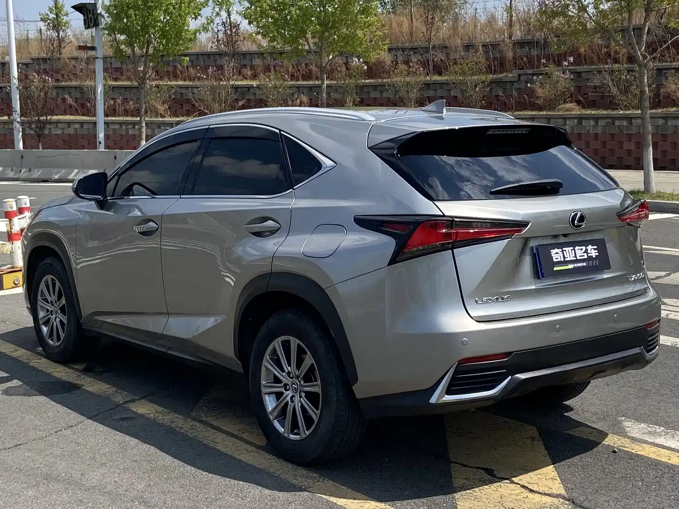 Lexus NX 2020 200 AWD F Sport China VI фото 16