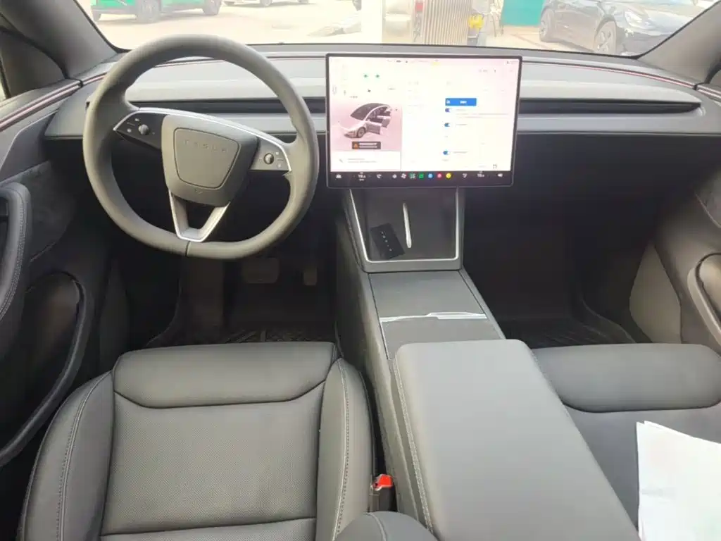 Tesla Model Y L 2026 2025 Facelift Long Range AWD