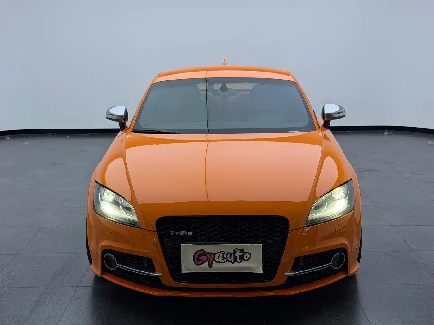 Audi TTS 2011 Model TTS Coupe 2.0TFSI quattro фото 2