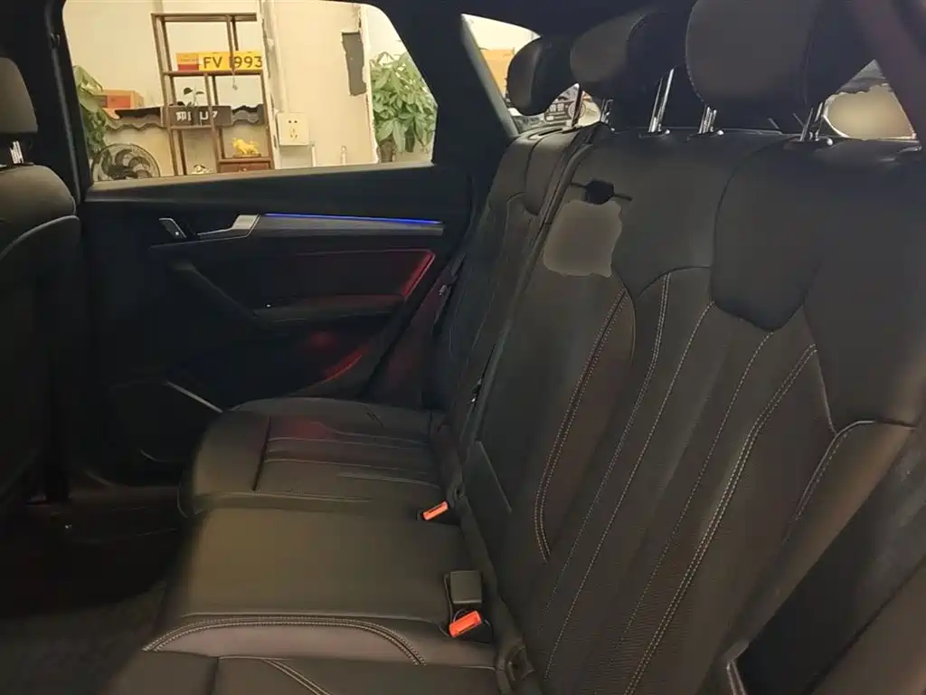 Audi Q5L 2024 Model 40 TFSI Luxury Dynamic фото 17