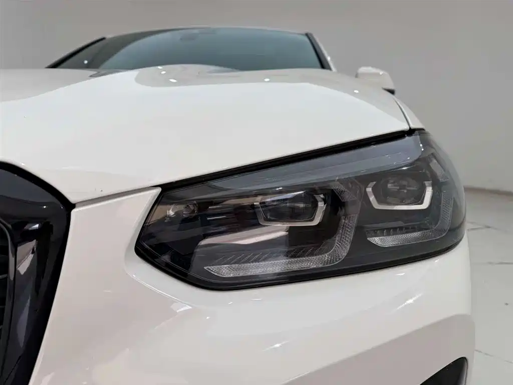 BMW X4 2022 Facelift xDrive 30i M Sport Shadow Edition фото 2